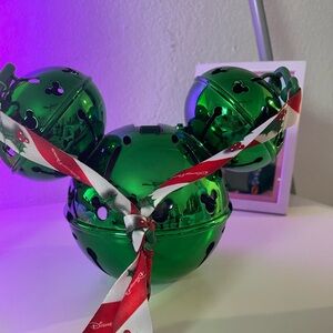 Disney Sipper Cup Green Christmas Holiday Mickey Jingle Bell Light Up NEW